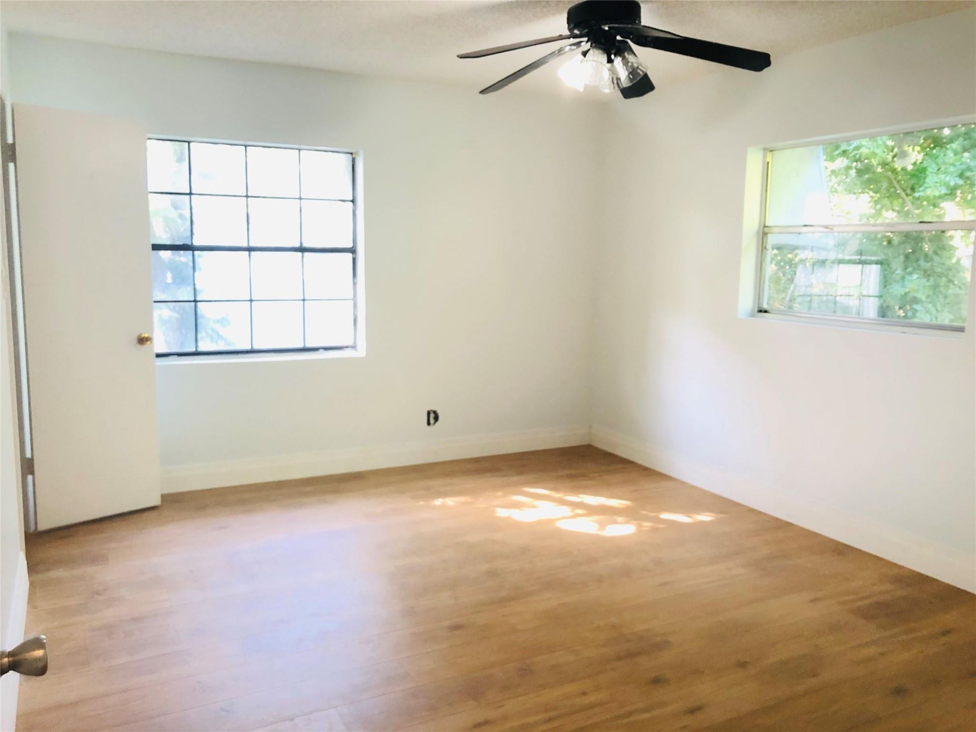 575 NW 41st Street, Fort Lauderdale, FL 33309 Photo