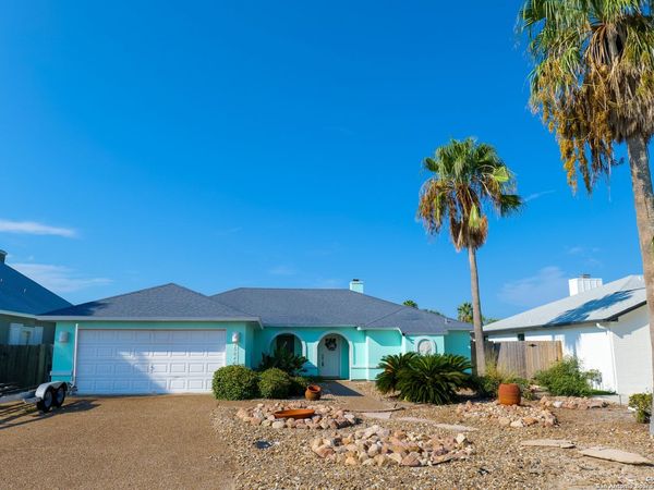 13849 Doubloon St, Corpus Christi, TX 78418