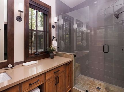 8221 Valhalla Drive, Truckee, CA 96161 Photo