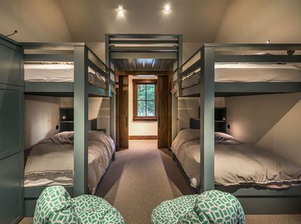 8221 Valhalla Drive, Truckee, CA 96161 Photo