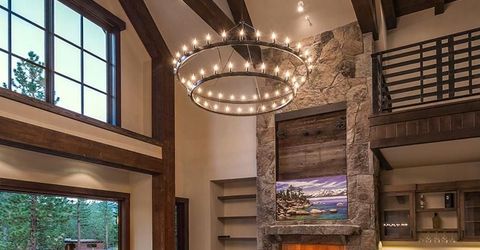 8221 Valhalla Drive, Truckee, CA 96161 Photo