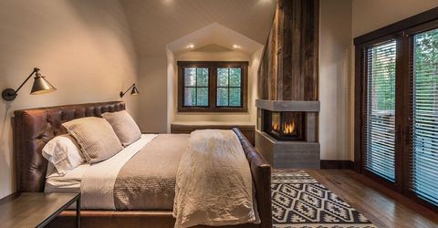 8221 Valhalla Drive, Truckee, CA 96161 Photo