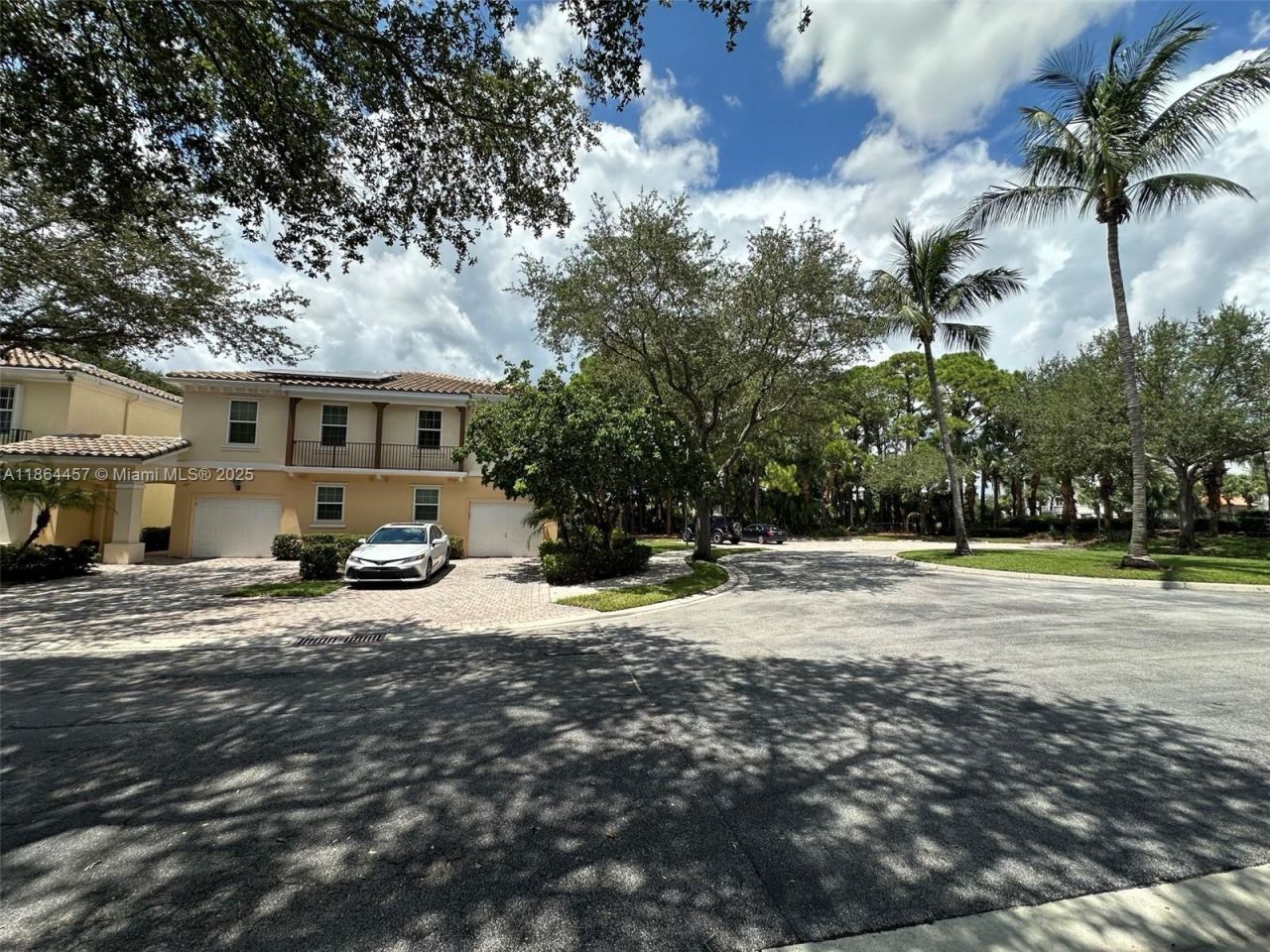 197 E Santa Barbara Way, Palm Beach Gardens, FL 33410 Photo