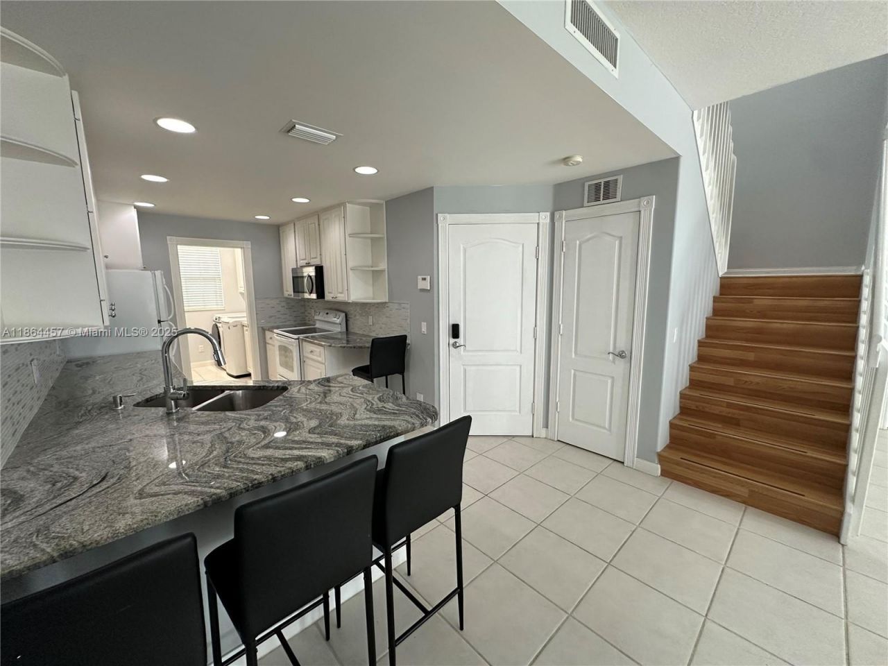 197 E Santa Barbara Way, Palm Beach Gardens, FL 33410 Photo