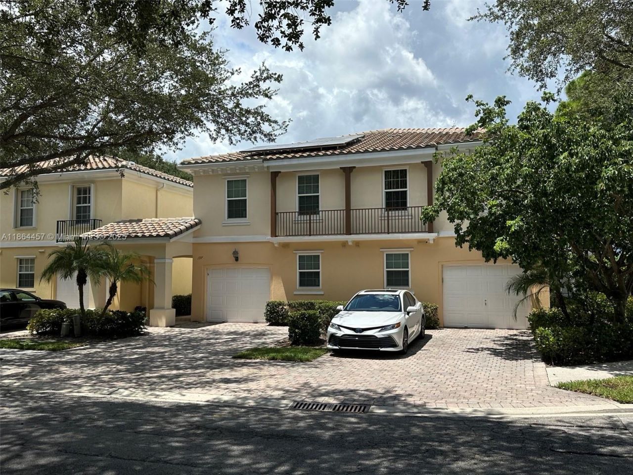 197 E Santa Barbara Way, Palm Beach Gardens, FL 33410 Photo