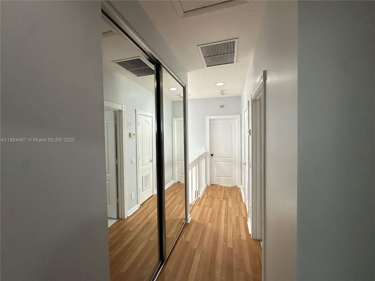 197 E Santa Barbara Way, Palm Beach Gardens, FL 33410 Photo