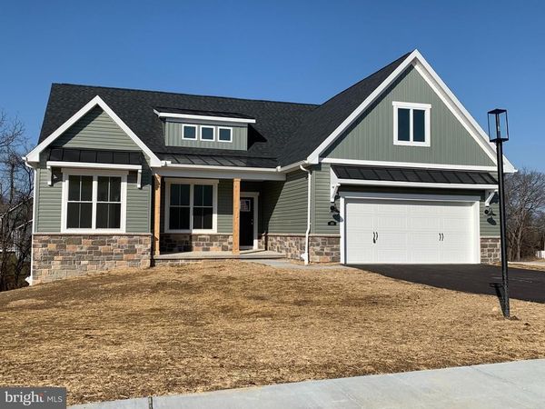 109 ONYX DRIVE, Unit 38, HANOVER, PA 17331