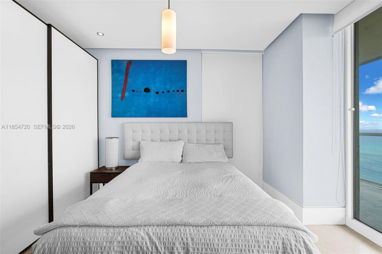 16699 Collins Ave, Unit 1103, Sunny Isles Beach, FL 33160 Photo