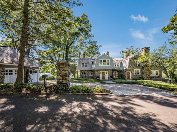 448 Lake, Guilford, CT 06437