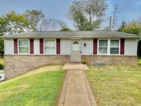 1 VALLEY VIEW ROAD, YORK, PA 17403