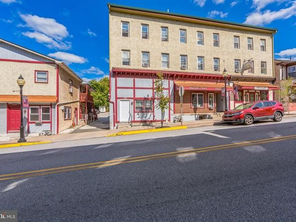 209, 211 & 217 MAIN STREET, ROYERSFORD, PA 19468