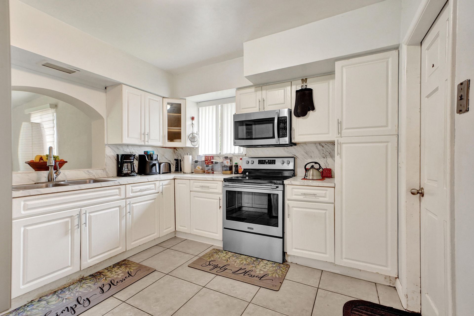 1070 NW 149th Street, Miami, FL 33168 Photo