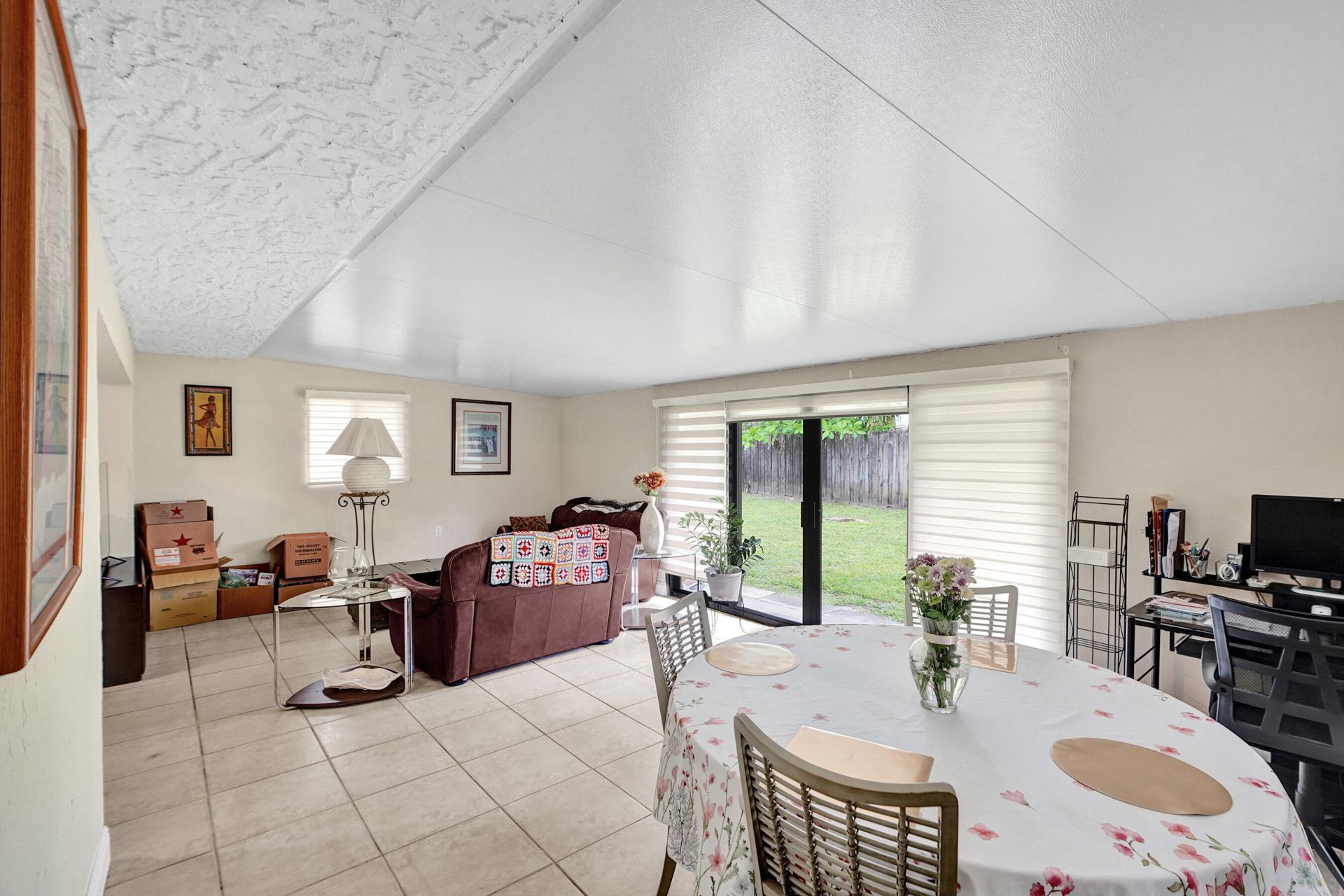 1070 NW 149th Street, Miami, FL 33168 Photo