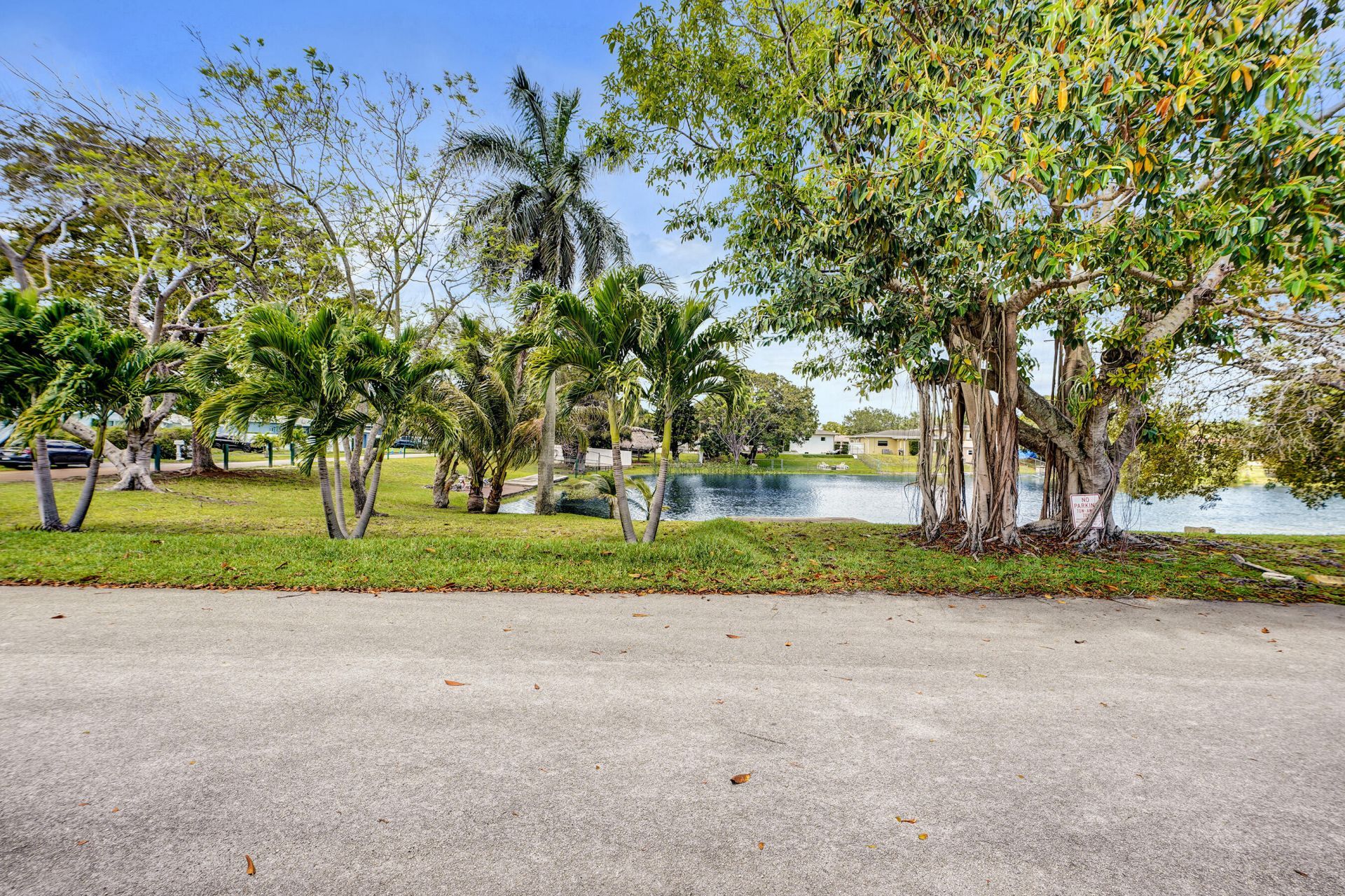 1070 NW 149th Street, Miami, FL 33168 Photo
