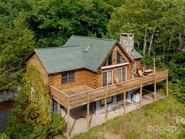 807 Pine Tree Road, Spruce Pine, NC 28777