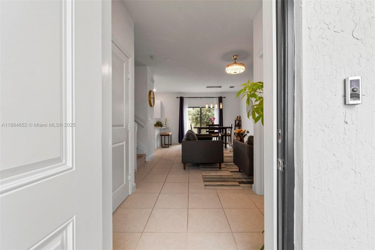 20380 NW 5th Ct, Miami Gardens, FL 33169 Photo