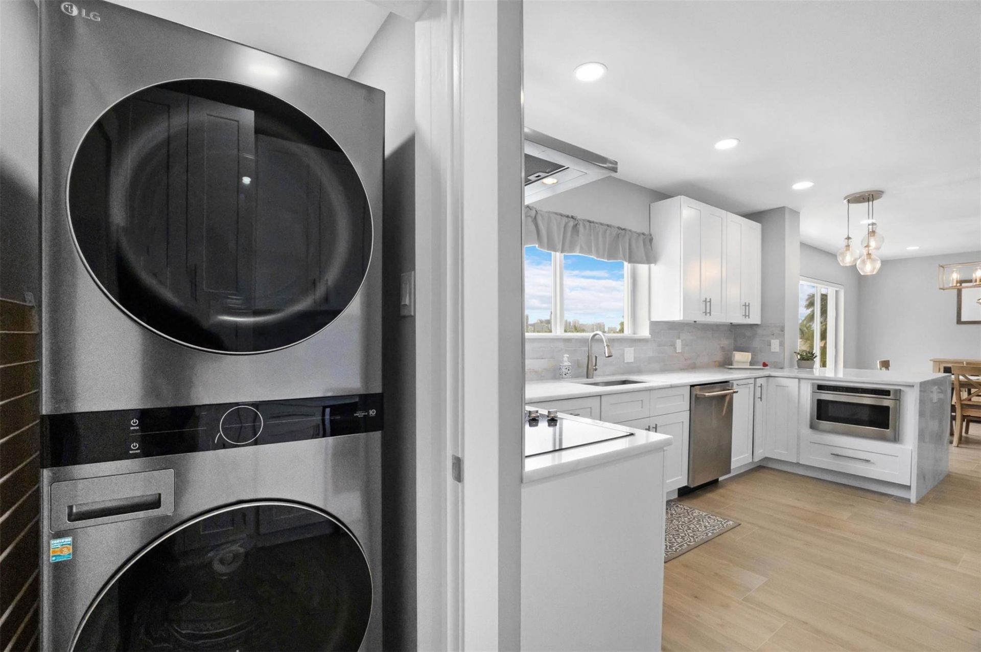 333 Sunset Drive, Unit 208, Fort Lauderdale, FL 33301 Photo