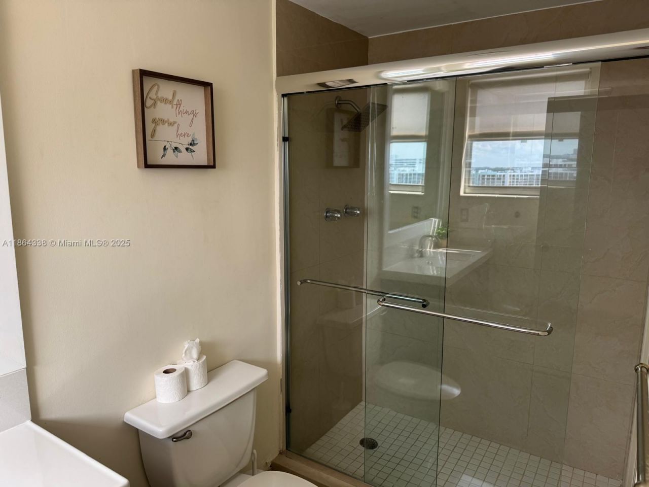3801 S Ocean Dr, Unit 14V, Hollywood, FL 33019 Photo