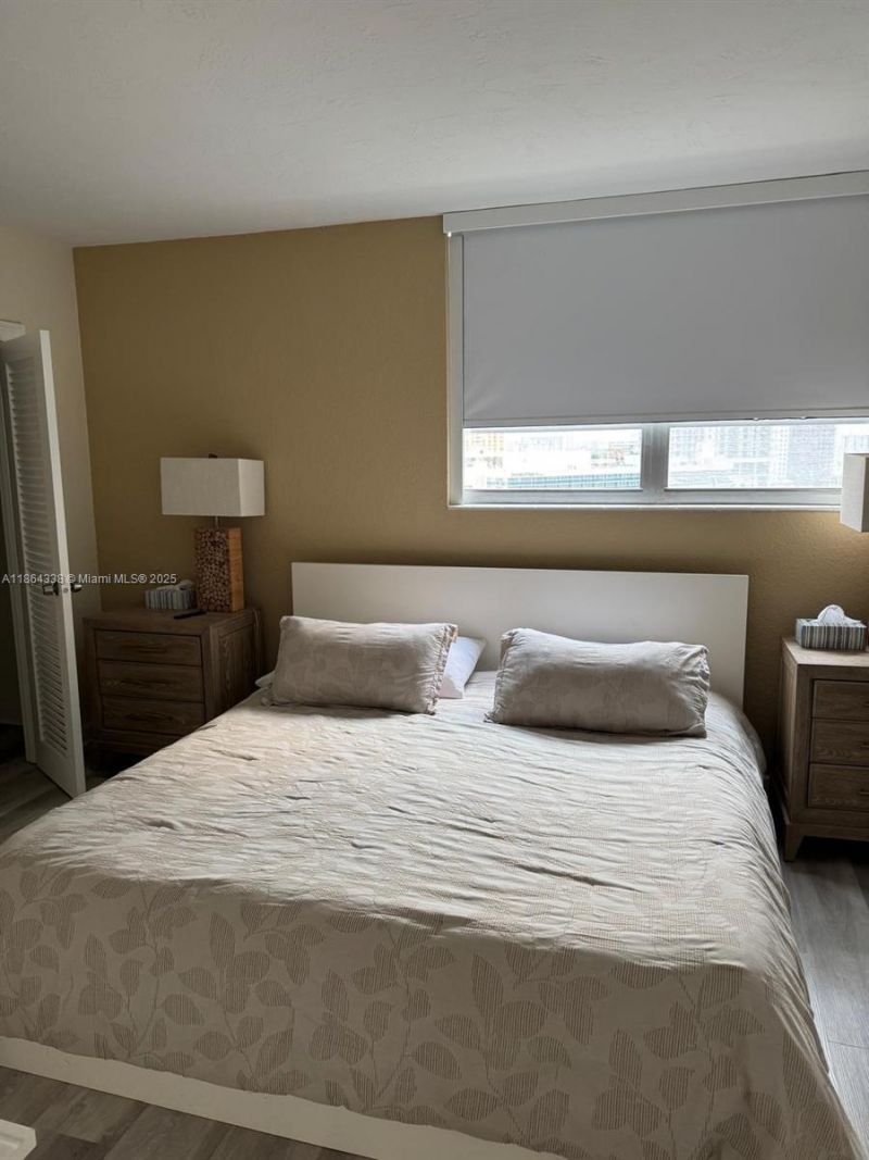 3801 S Ocean Dr, Unit 14V, Hollywood, FL 33019 Photo