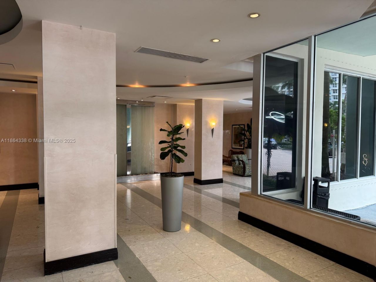 3801 S Ocean Dr, Unit 14V, Hollywood, FL 33019 Photo