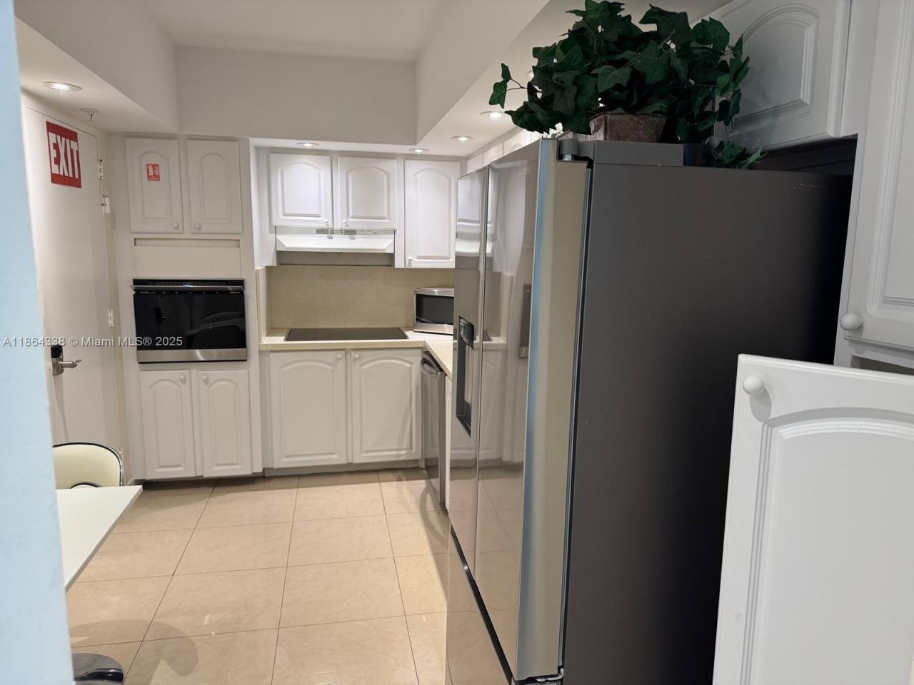 3801 S Ocean Dr, Unit 14V, Hollywood, FL 33019 Photo