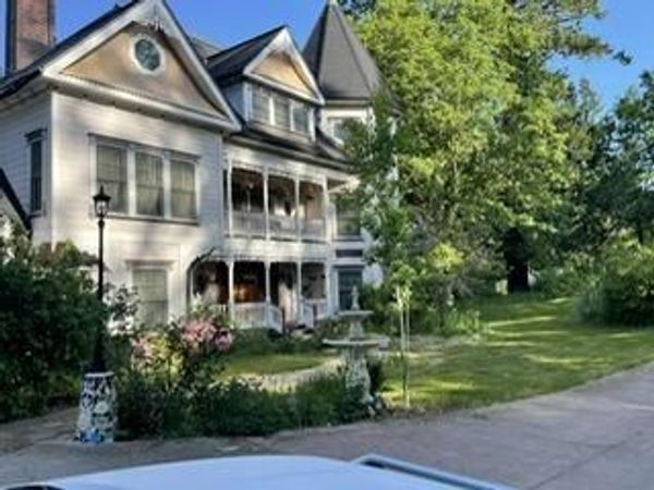 1100 McMullen Creek Road, Selma, OR 97538