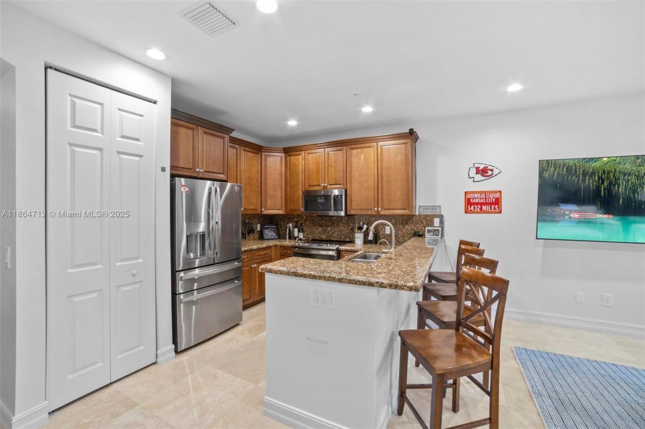 542 NE 17th Ave, Unit 542, Fort Lauderdale, FL 33301 Photo