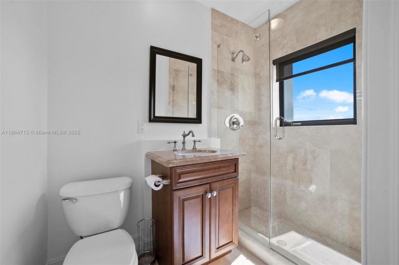 542 NE 17th Ave, Unit 542, Fort Lauderdale, FL 33301 Photo