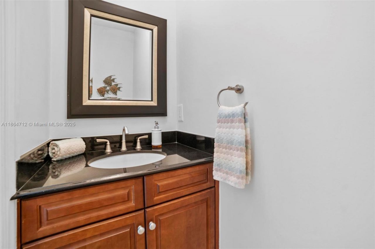 542 NE 17th Ave, Unit 542, Fort Lauderdale, FL 33301 Photo