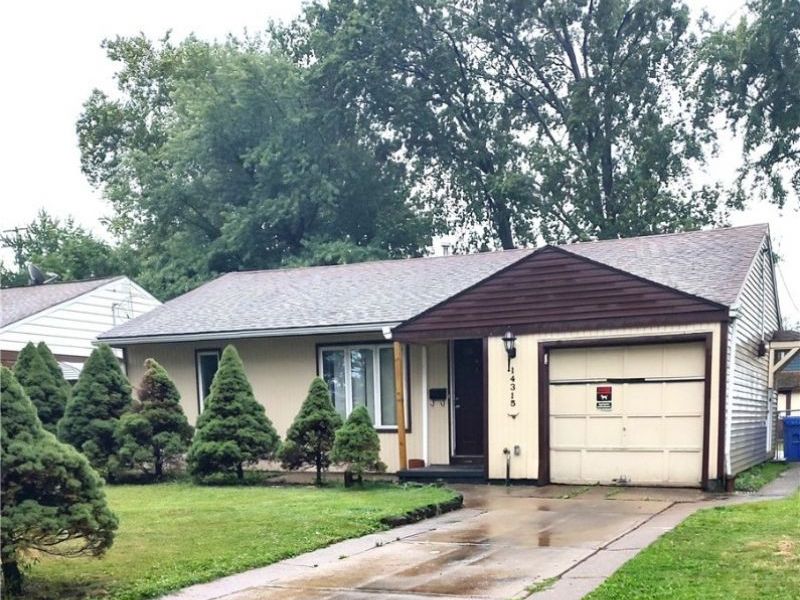 14315 Viola Avenue, Cleveland, OH 44111 Photo 2