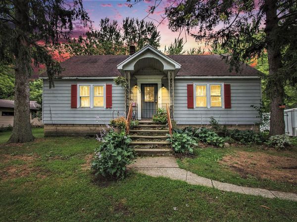 7079 US-12, Three Oaks, MI 49128