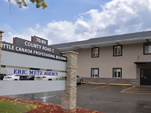 70 County Road C W, Little Canada, MN 55117