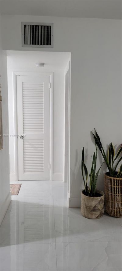 1265 Marseille Dr, Unit 31, Miami Beach, FL 33141 Photo