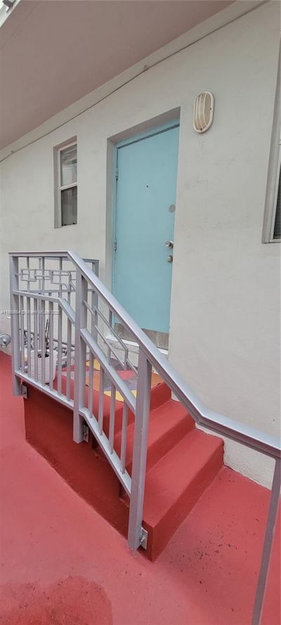 1265 Marseille Dr, Unit 31, Miami Beach, FL 33141 Photo