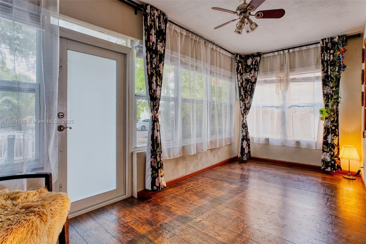 1923 Dewey St, Hollywood, FL 33020 Photo