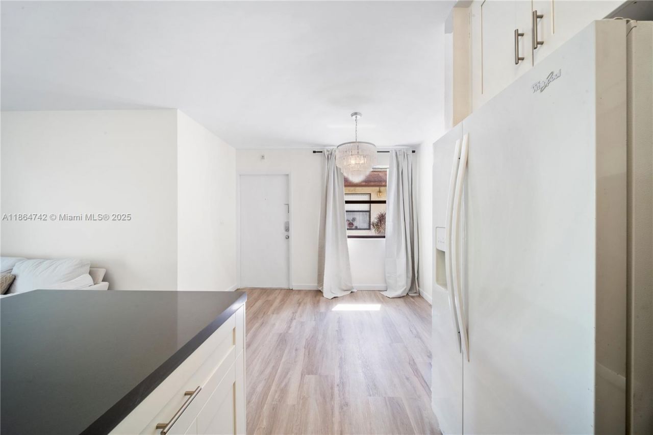 485 NW 210th St, Unit 206, Miami Gardens, FL 33169 Photo