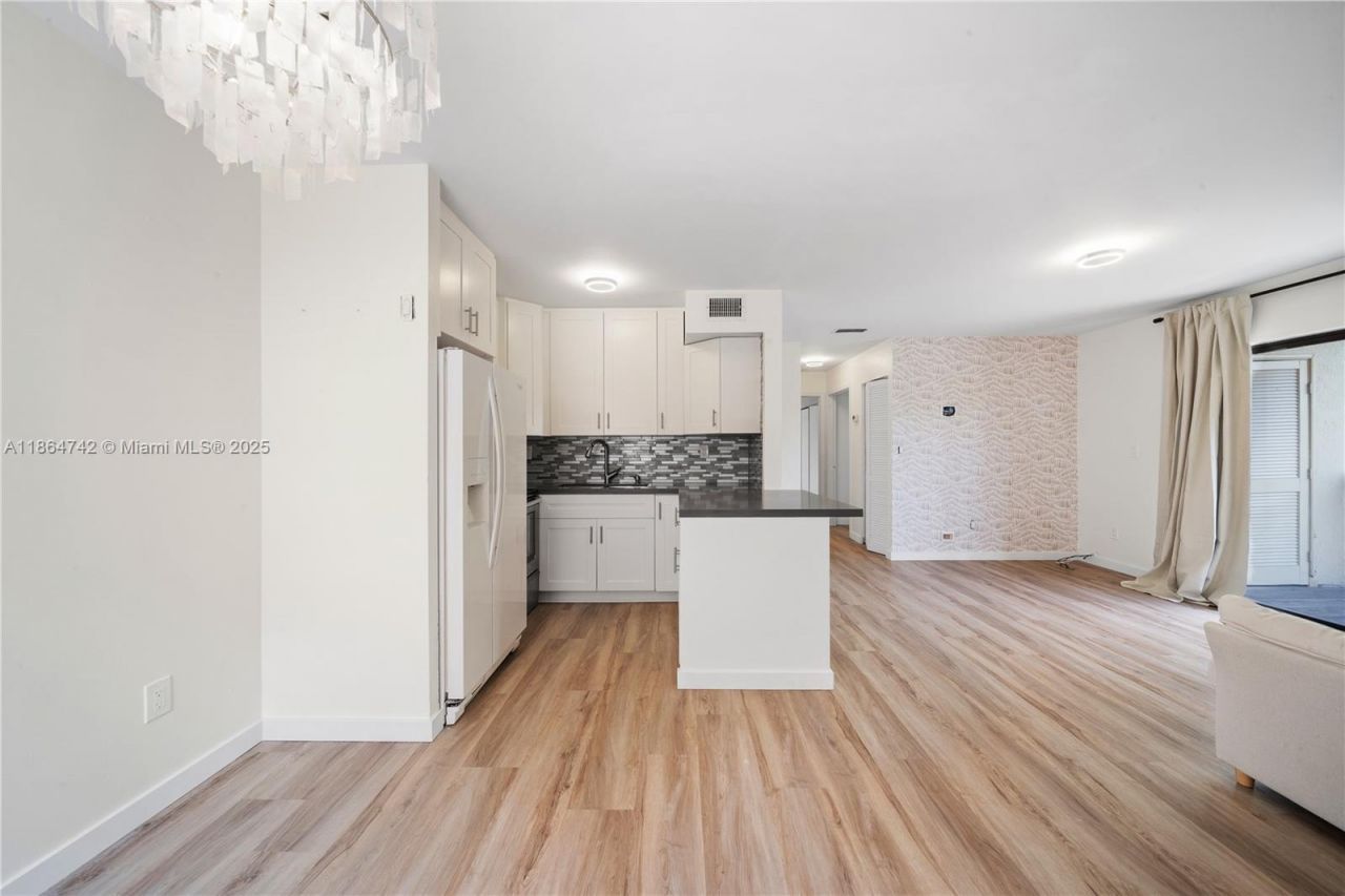 485 NW 210th St, Unit 206, Miami Gardens, FL 33169 Photo