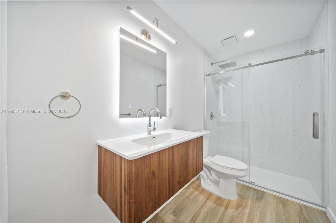 485 NW 210th St, Unit 206, Miami Gardens, FL 33169 Photo