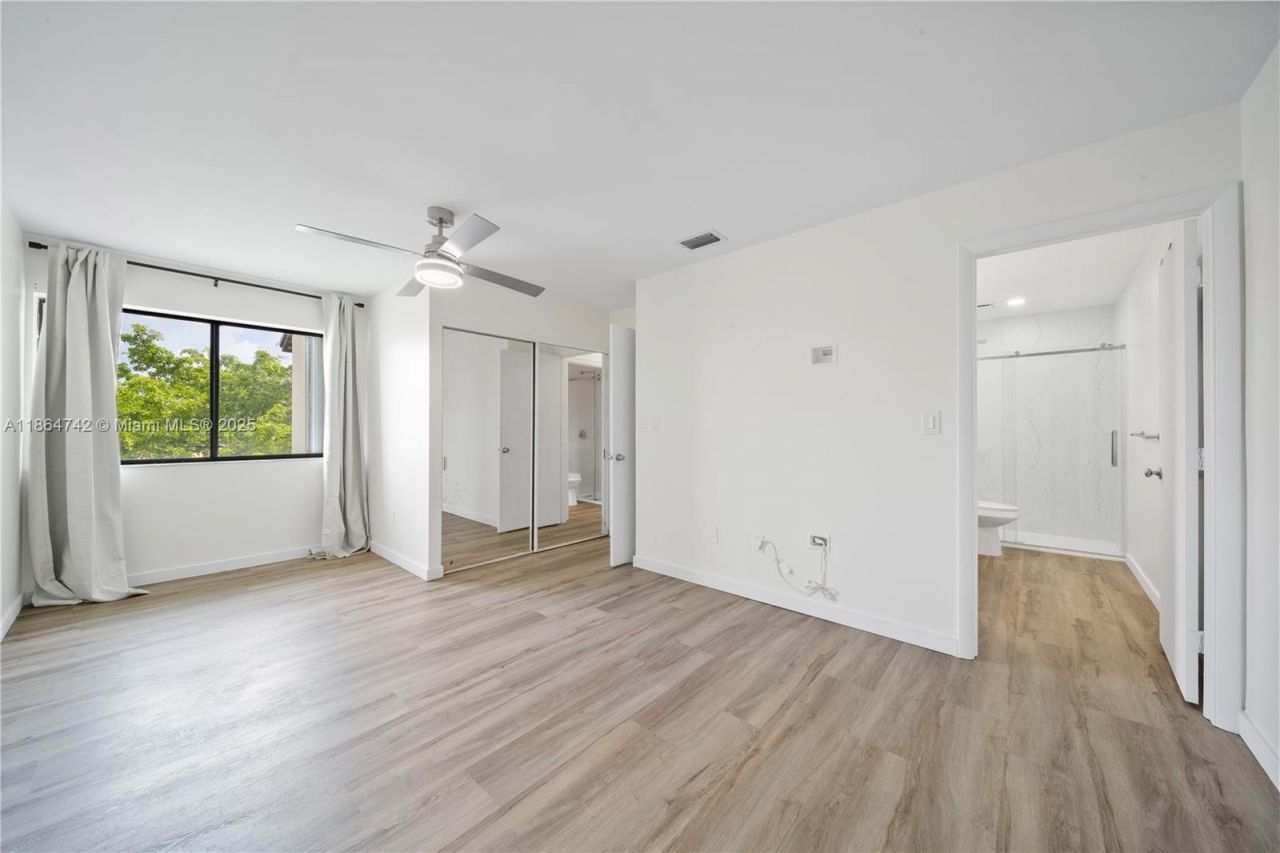 485 NW 210th St, Unit 206, Miami Gardens, FL 33169 Photo