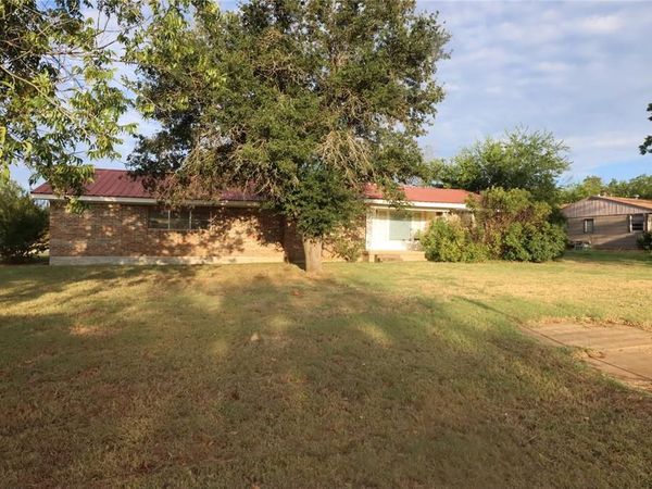 301 Travis Street, Ranger, TX 76470