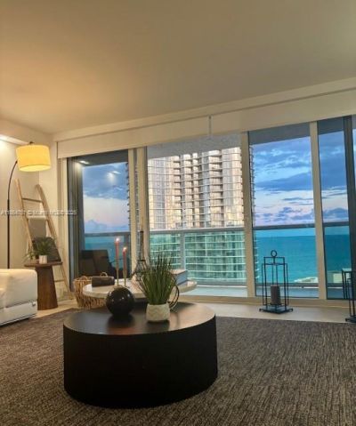 100 Bayview Dr, Unit 1906, Sunny Isles Beach, FL 33160 Photo