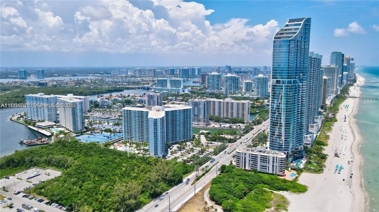 100 Bayview Dr, Unit 1906, Sunny Isles Beach, FL 33160 Photo