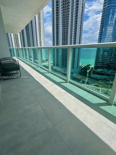 100 Bayview Dr, Unit 1906, Sunny Isles Beach, FL 33160 Photo
