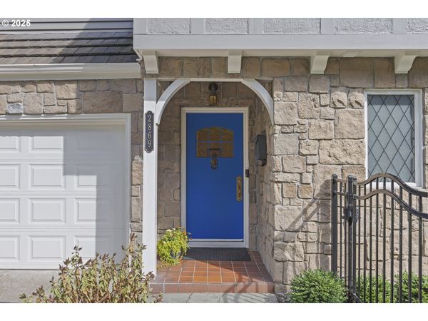 2869 SW CHAMPLAIN DR, Portland, OR 97205
