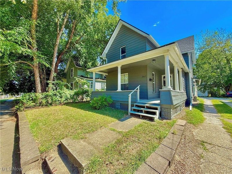 387 4th Street NW, Barberton, OH 44203 Photo 1