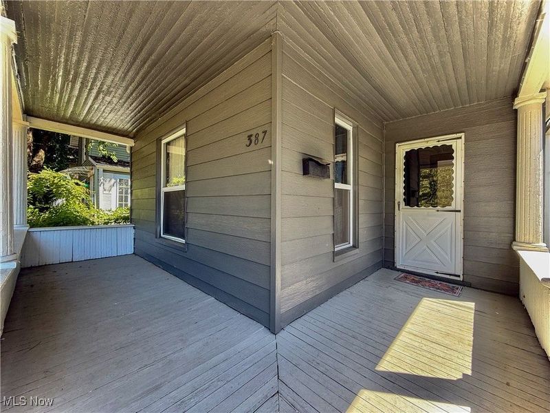 387 4th Street NW, Barberton, OH 44203 Photo 3