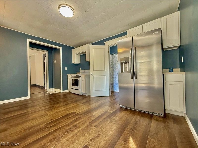 387 4th Street NW, Barberton, OH 44203 Photo 6