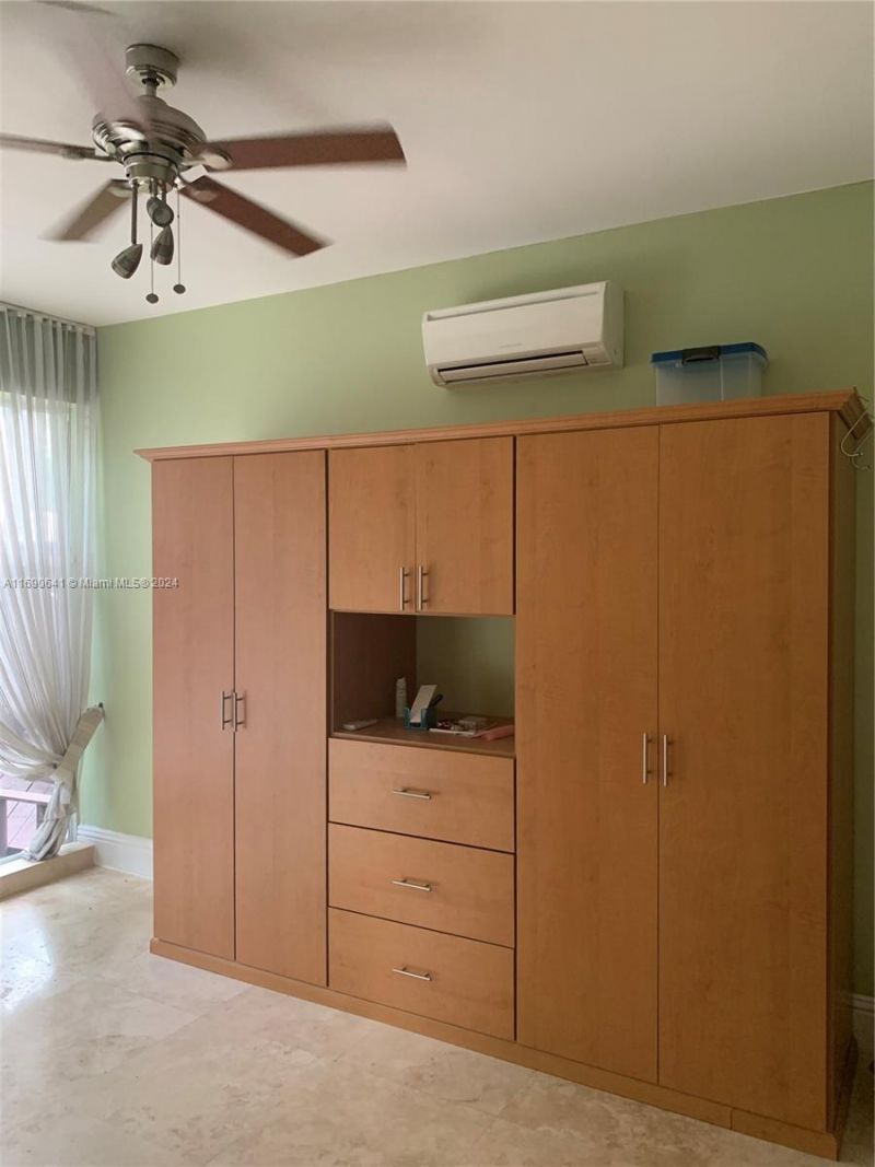 310 191st Ter, Sunny Isles Beach, FL 33160 Photo