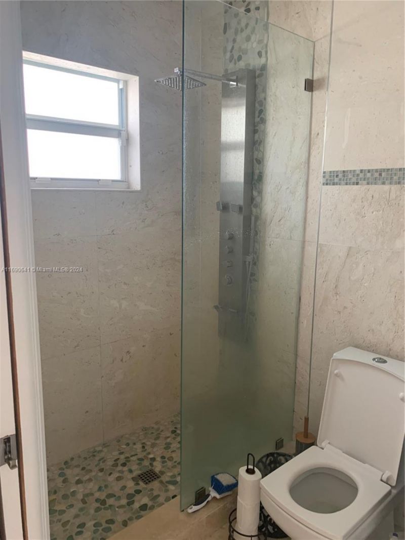 310 191st Ter, Sunny Isles Beach, FL 33160 Photo