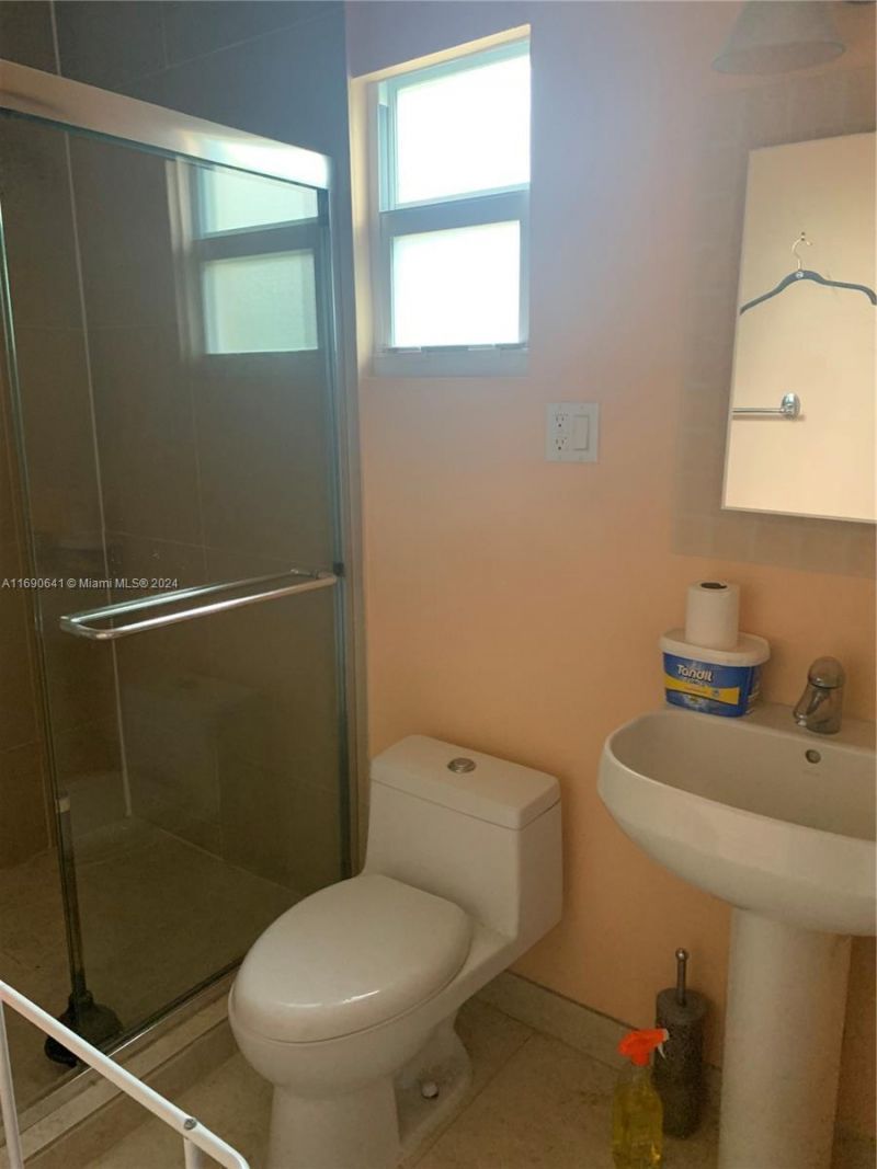 310 191st Ter, Sunny Isles Beach, FL 33160 Photo